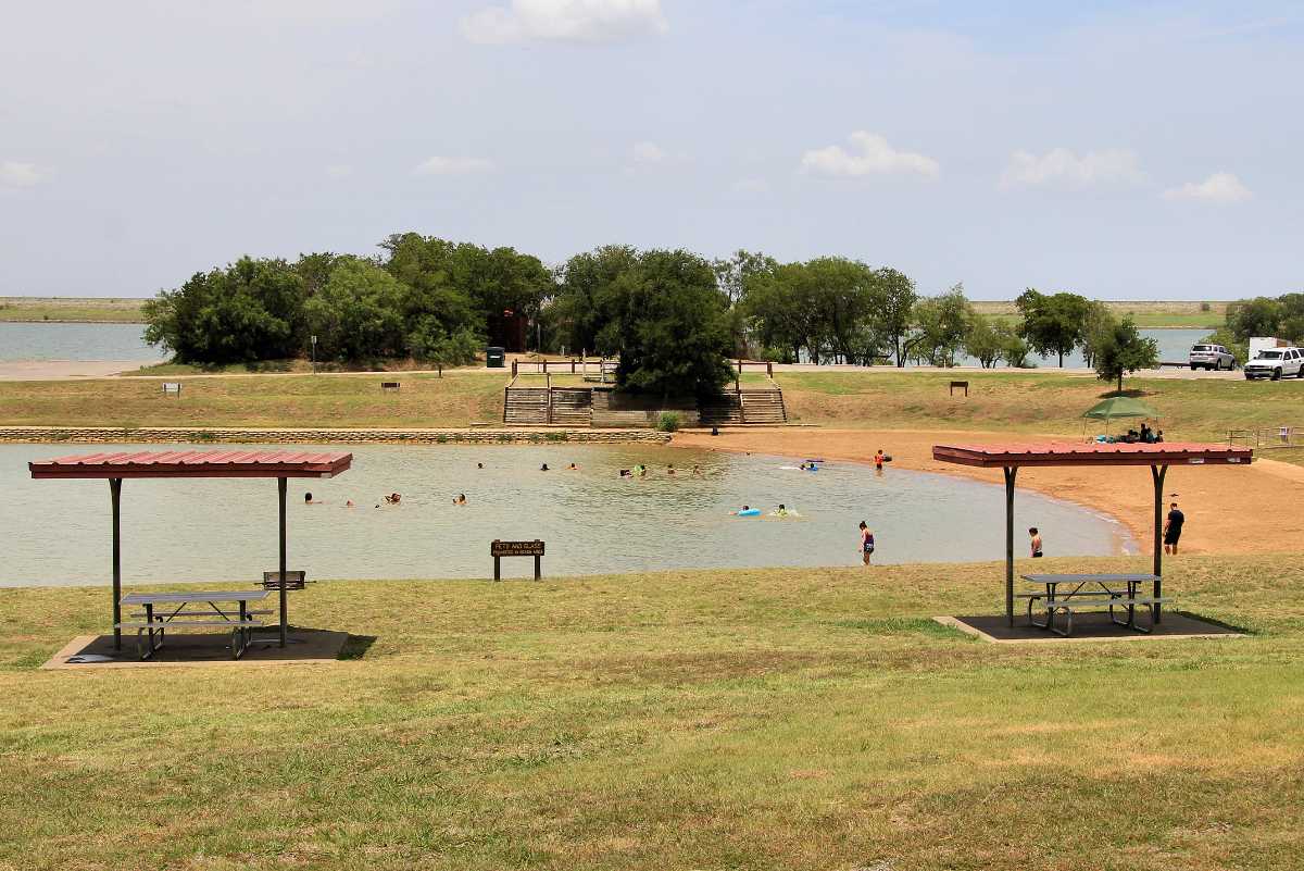 Experience tranquility and beauty at Cedar Hill State Park, a hidden gem for sunset viewers.