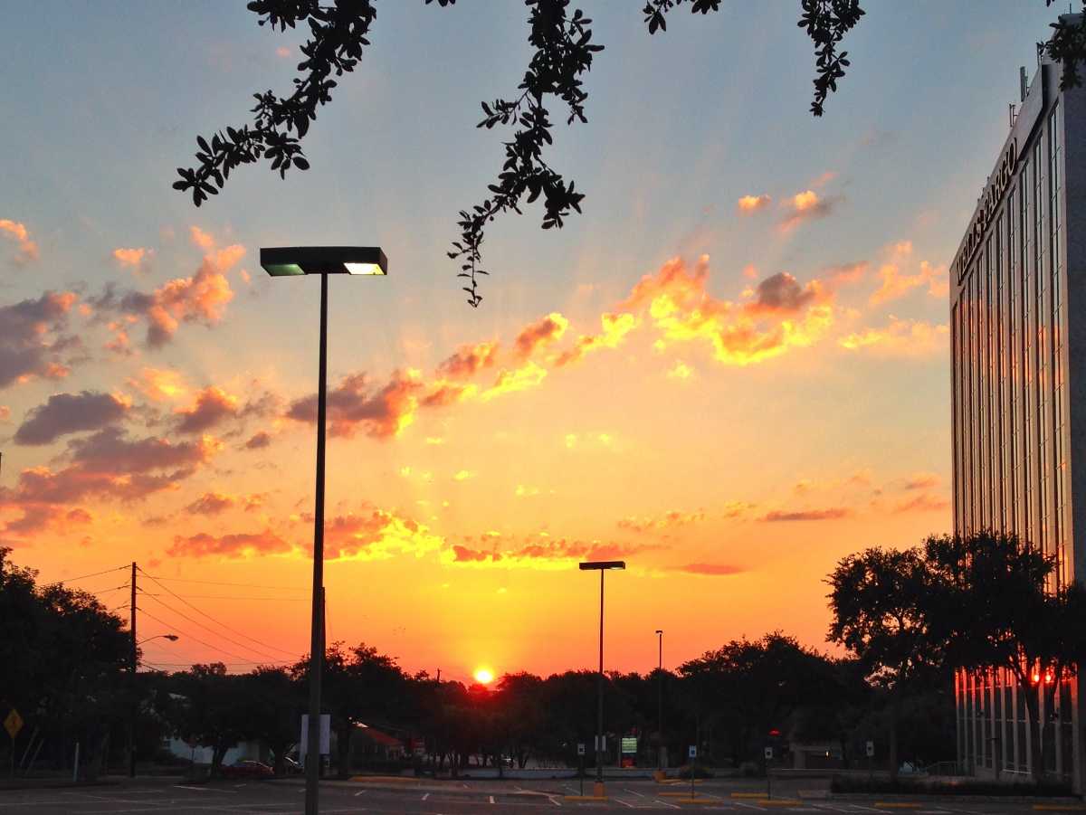Discover the best times of year to experience Plano's unforgettable sunrises.